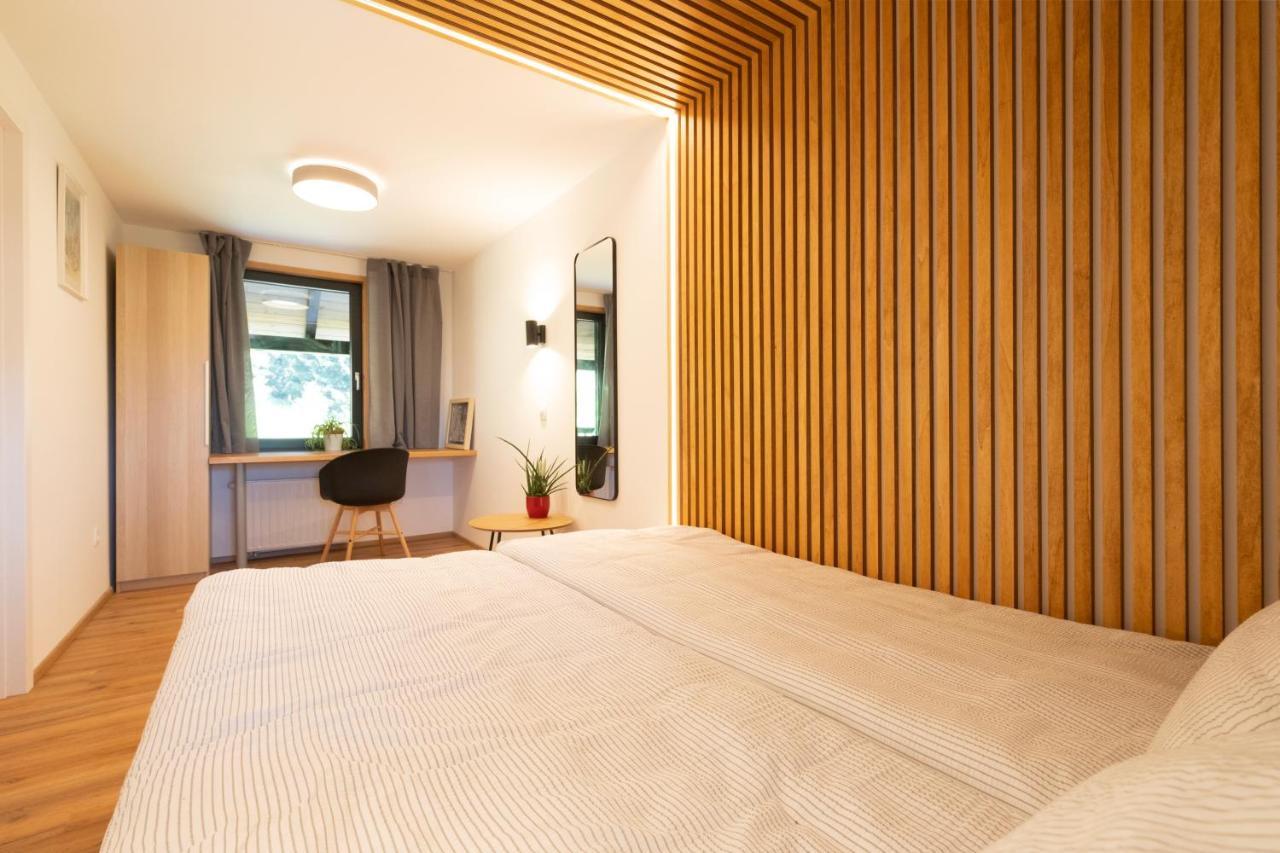 Apartments Pri Fencu 耶塞尼采 外观 照片