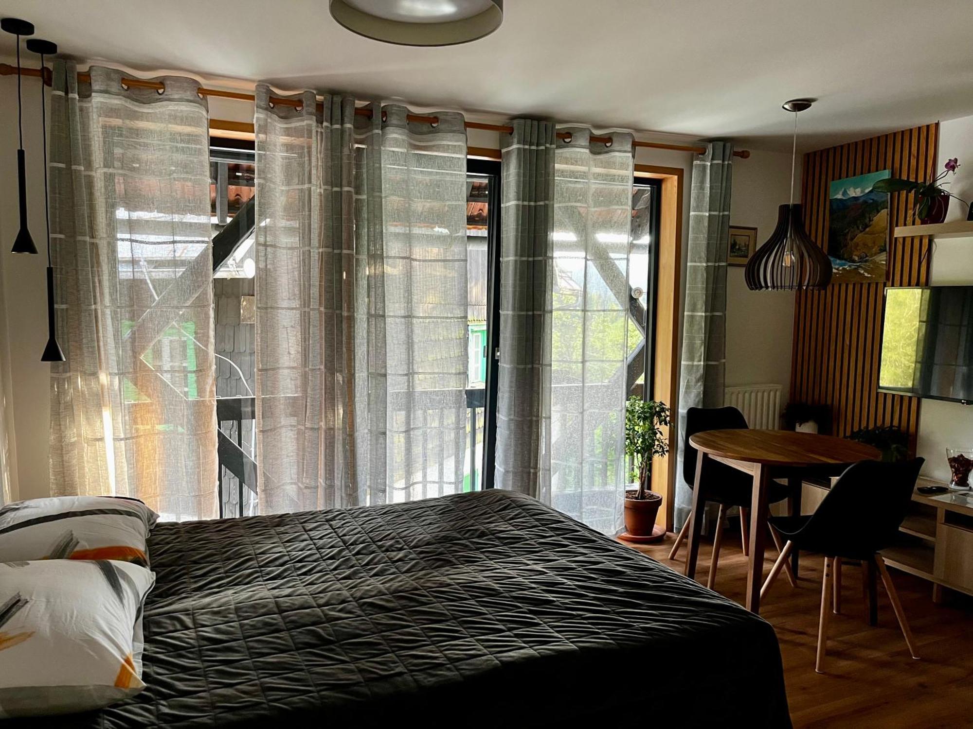 Apartments Pri Fencu 耶塞尼采 外观 照片