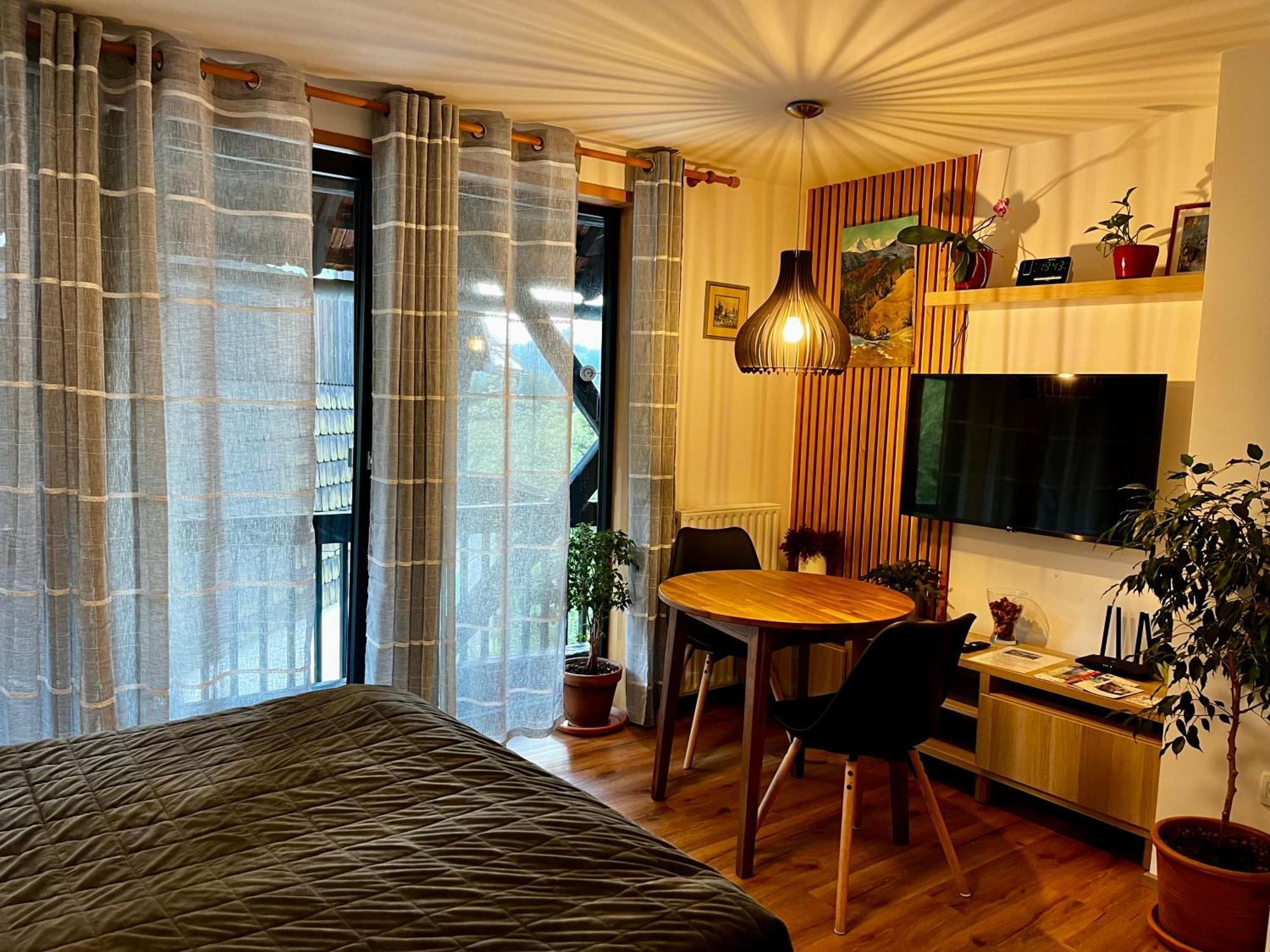 Apartments Pri Fencu 耶塞尼采 外观 照片